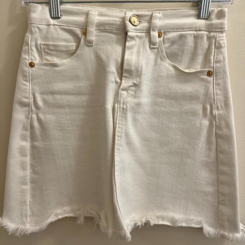 Blank NYC Size 24 White Jean Skirt with Fringe